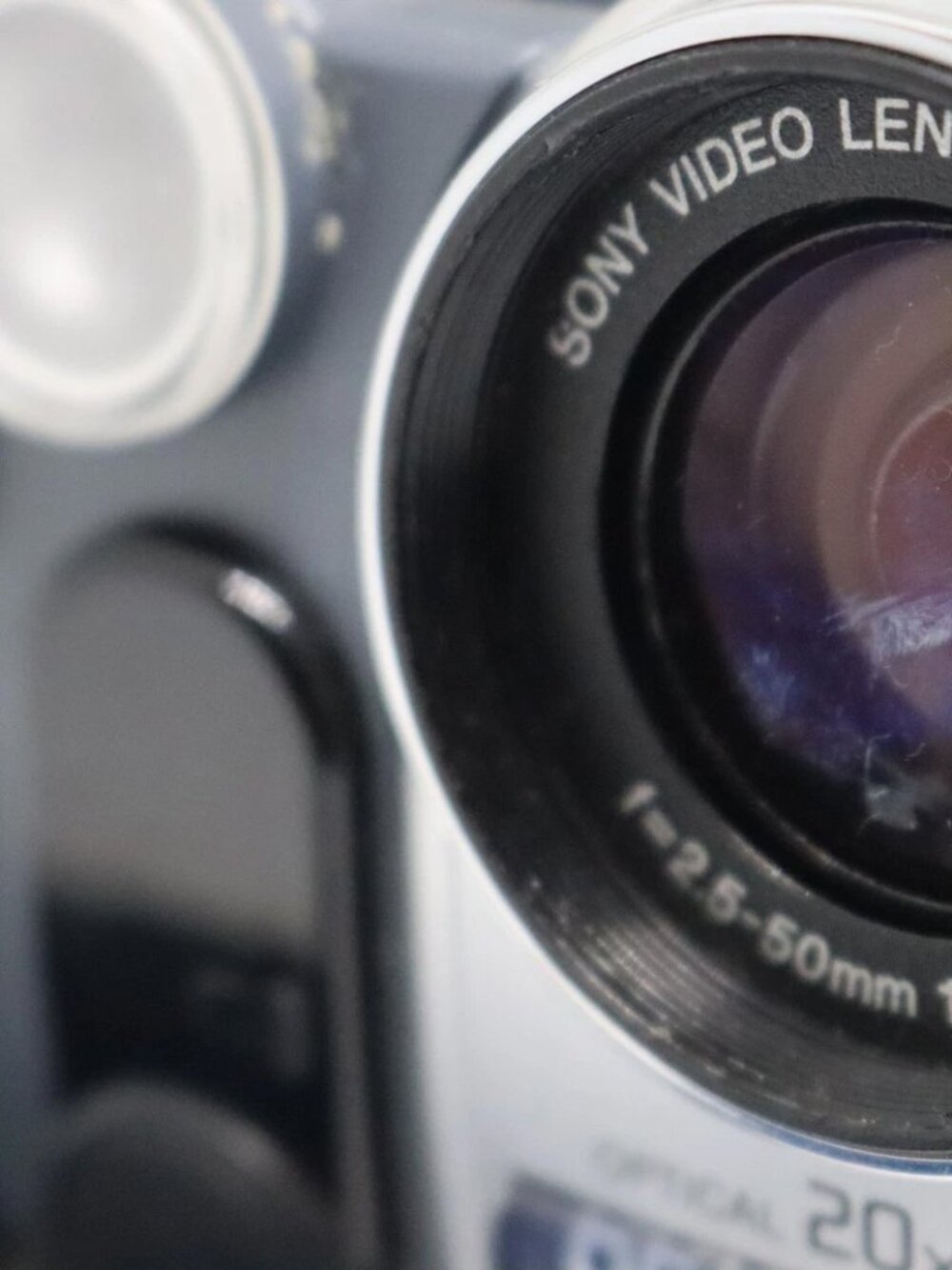 Sony Handycam DCR-TRV260 Digital 8 Camcorder - NIGHTSHOT PLUS - Tested Recently